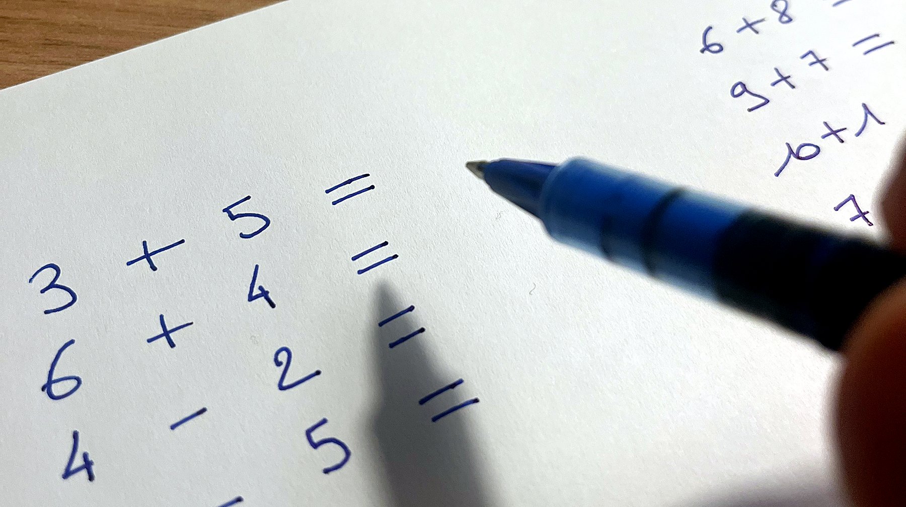 Additions écrites à la main au stylo bleu, amortissement en location meublée